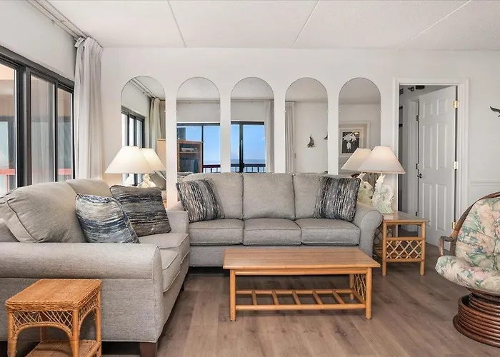 Beautiful Oceanfront 3 Bedroom Rainbow With Outdoor Pool! Hébergement de vacances Ocean City