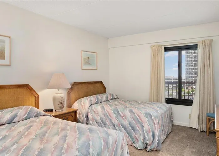 Hébergement de vacances Beautiful Oceanfront 3 Bedroom Rainbow With Outdoor Pool! Ocean City