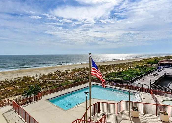 Beautiful Oceanfront 3 Bedroom Rainbow With Outdoor Pool! Ocean City
